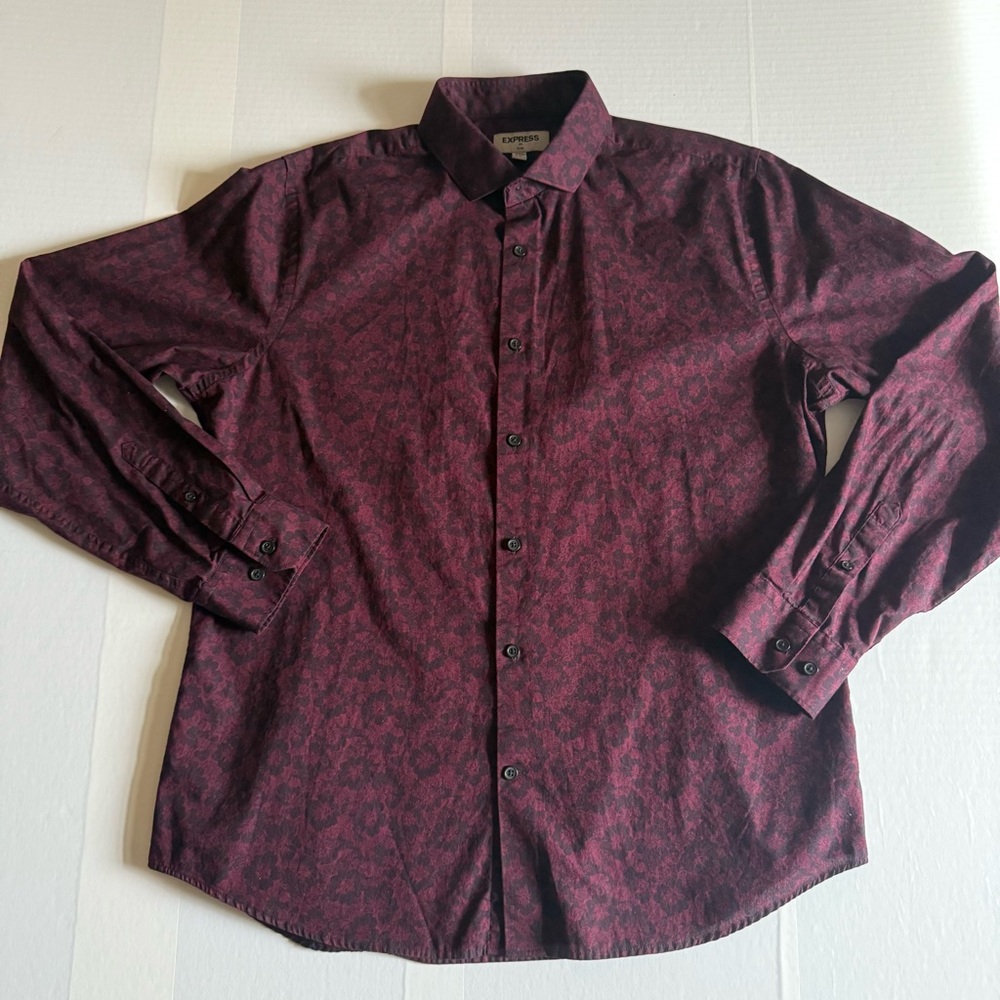 Express Men's Burgundy/Black Patterned Button Down Shirt Size Large